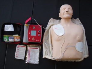 AED（自動体外式除細動器）訓練用キッドの写真