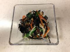 小松菜とエノキの和え物