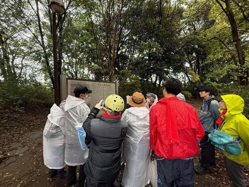 歴史探訪タウンウォークの様子